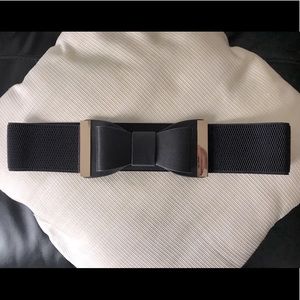 NWOT Bow Belt